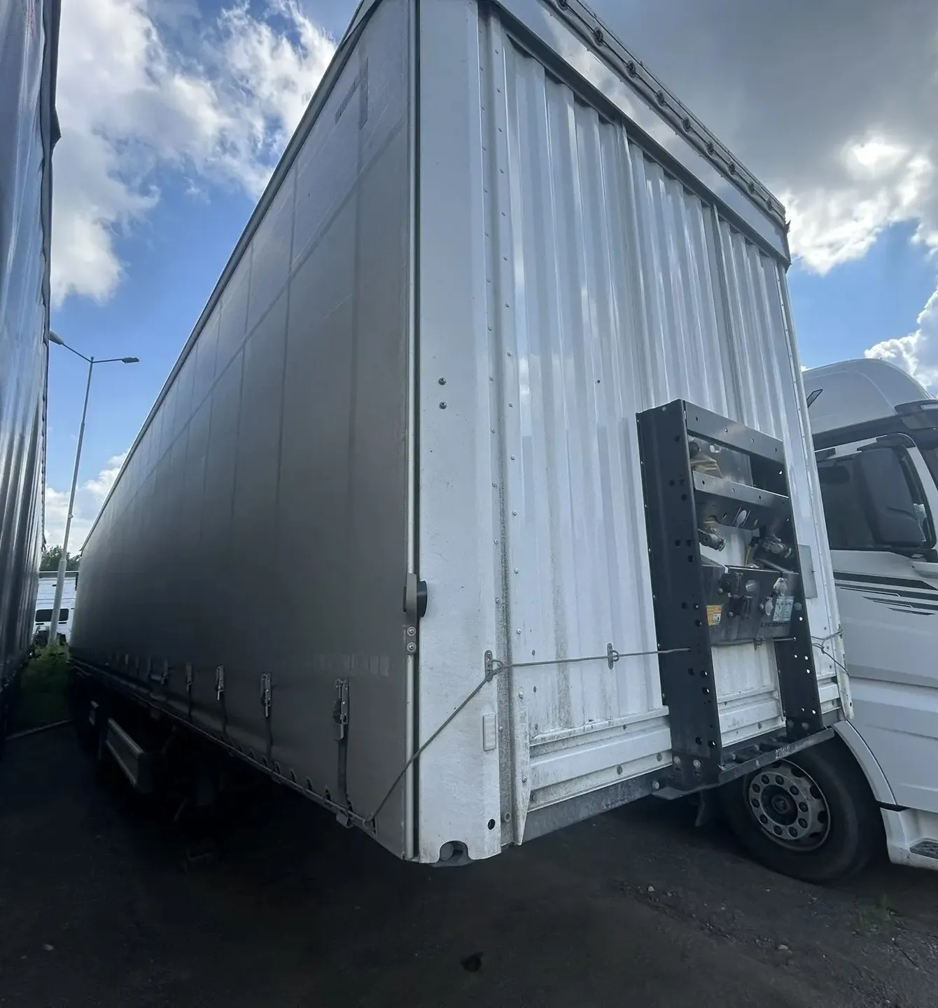 Kassbohrer MAXIMA Полуприцеп шторный, фото 2