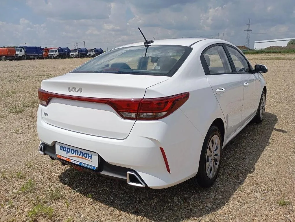 Kia Rio Комфорт 1.6 АТ, фото 3