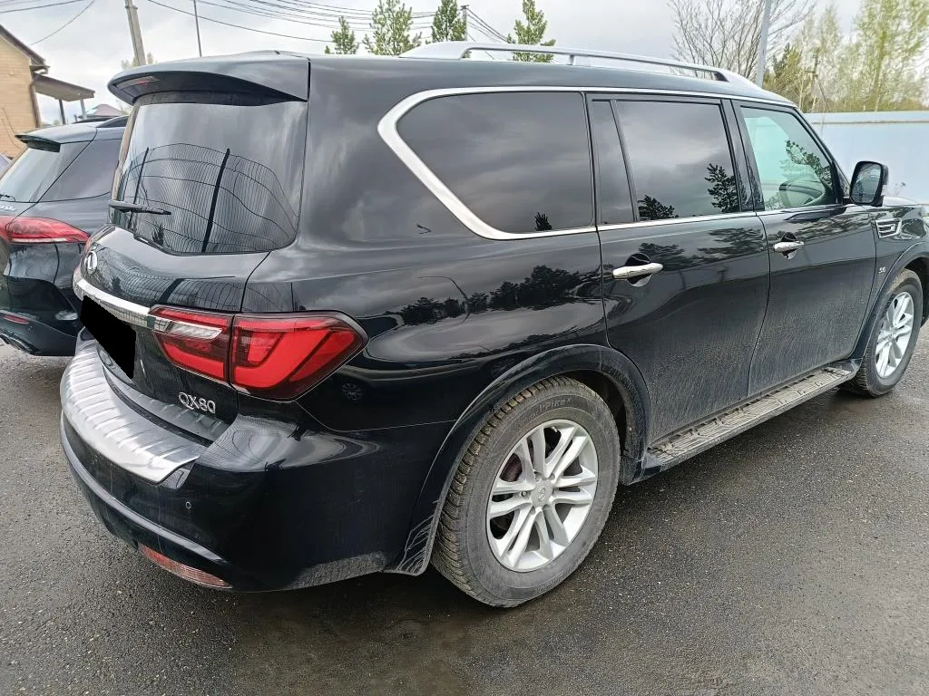 Infiniti QX80, фото 5