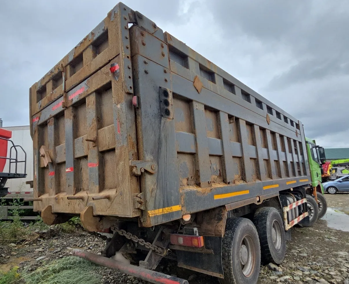 Shacman SX* 8x4 Самосвал, фото 3
