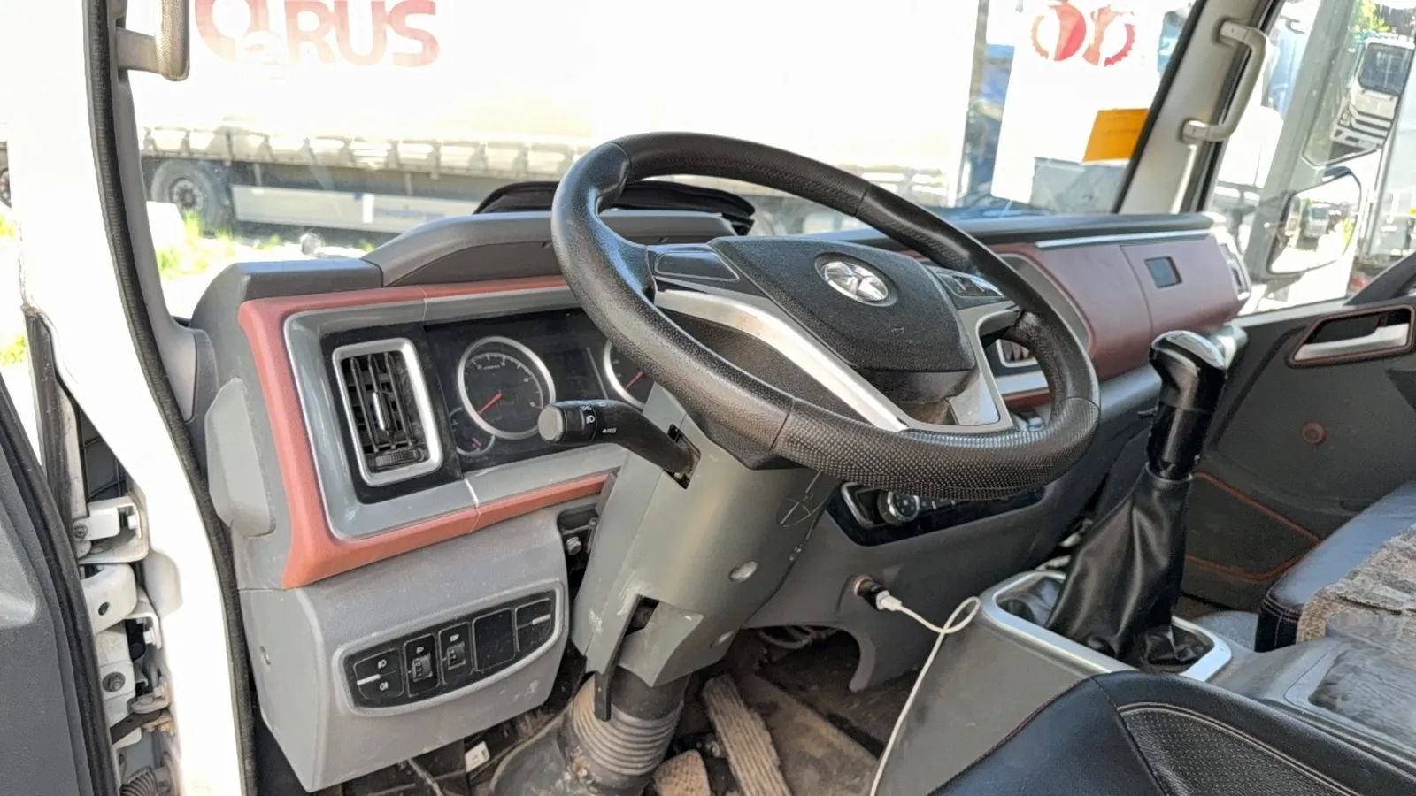 DAYUN CGC* 4x2 Бортовой с КМУ, фото 5