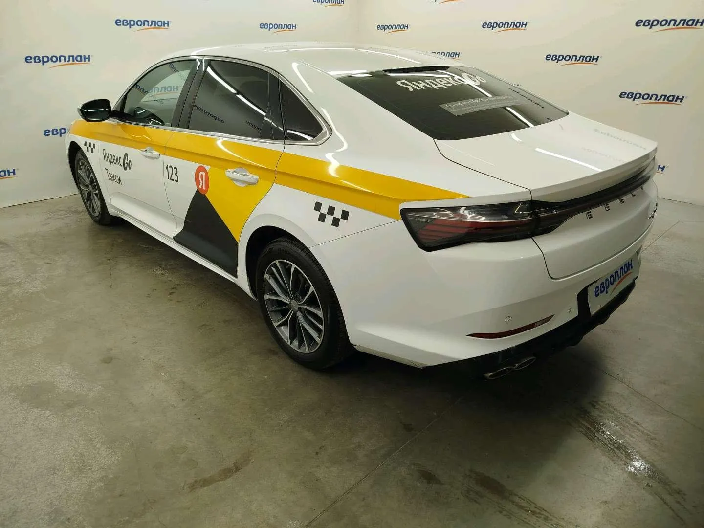 Geely Preface Люкс 2.0Т АТ, фото 4