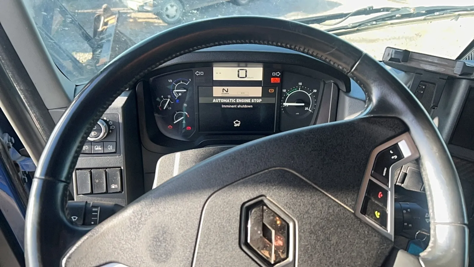 Renault T 4x2 Седельный тягач, фото 5