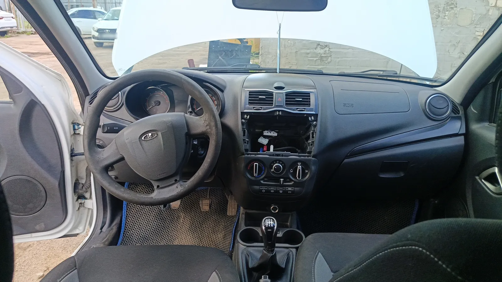 LADA Granta лифтбек, фото 5