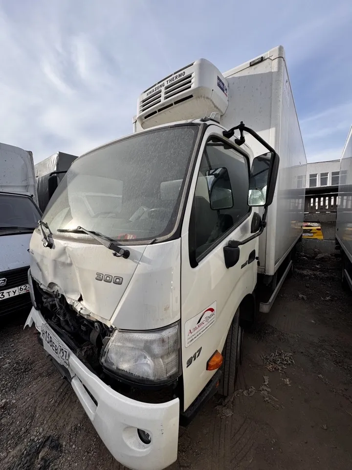 HINO 300, фото 3