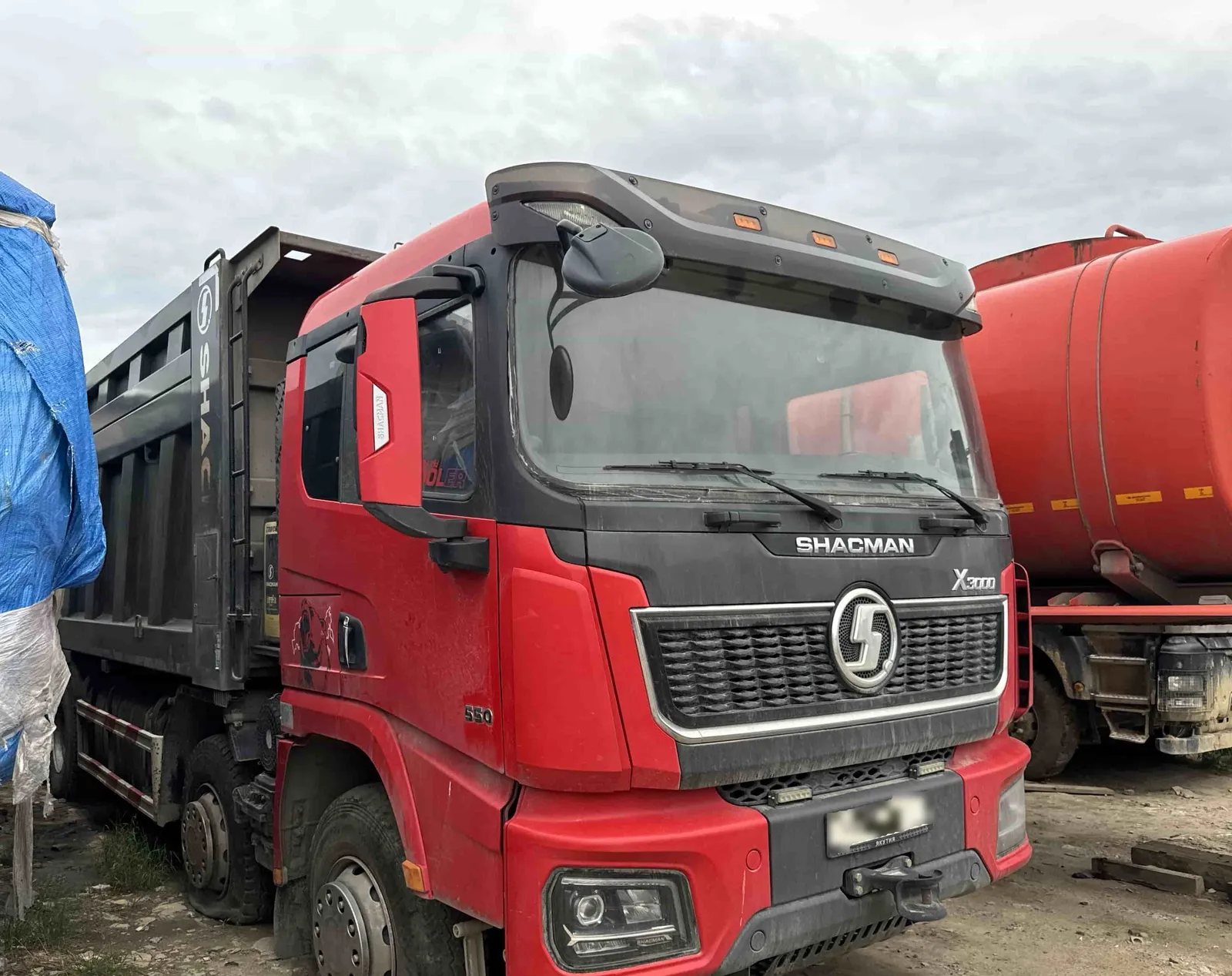 Shacman SX* 8x4 Самосвал, фото 2