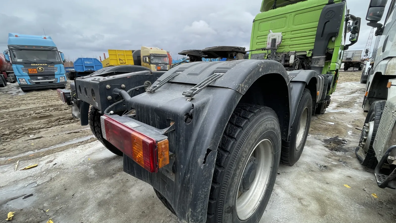 Shacman SX* 6x6 Седельный тягач, фото 3