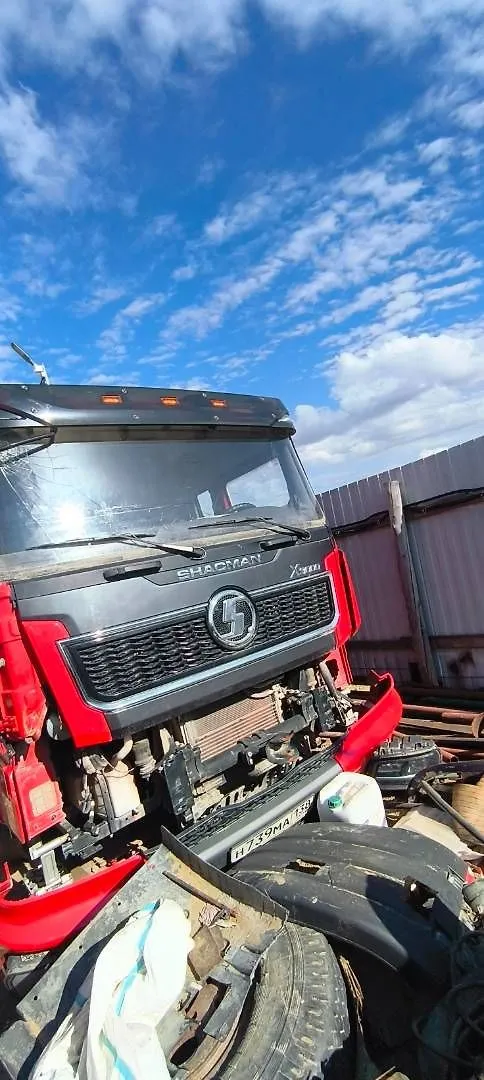 Shacman SX* 8x4 Самосвал, фото 3