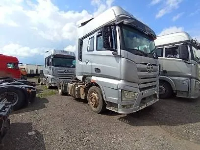 FAW J7 4x2 Седельный тягач, фото 3