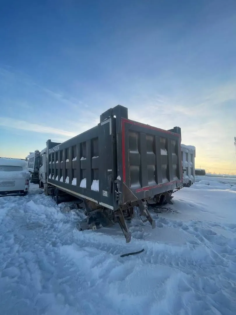 Shacman SX* 6x6 Самосвал, фото 2