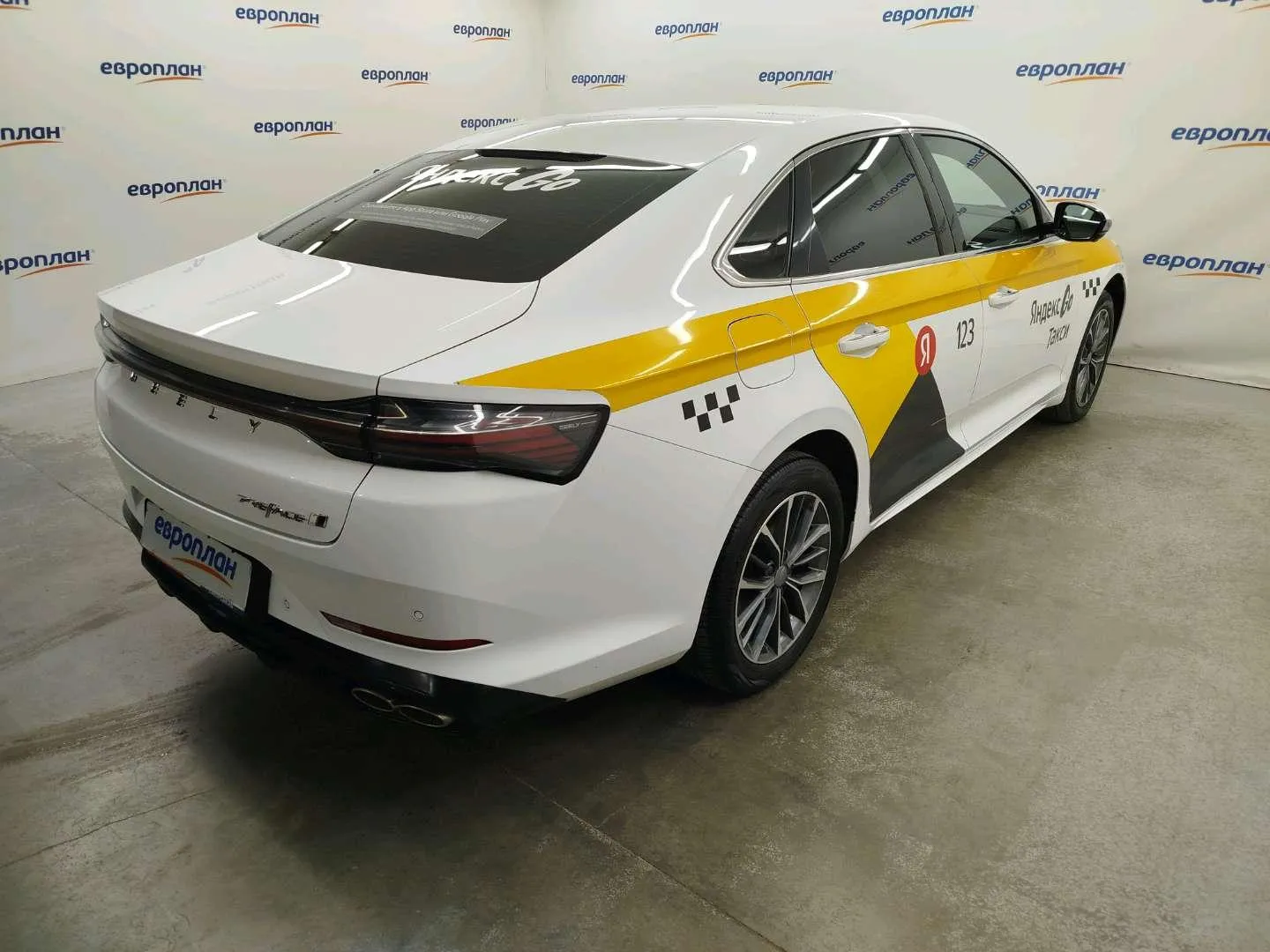 Geely Preface Люкс 2.0Т АТ, фото 3