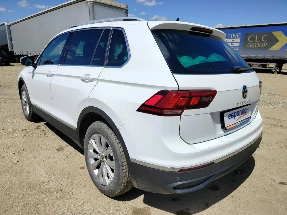 Volkswagen Tiguan Статус 2.0Т 180 л.с. АТ полный привод, фото 4