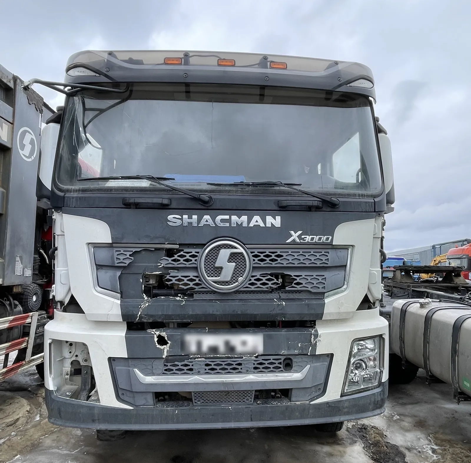 Shacman SX* 6x6 Седельный тягач, фото 2