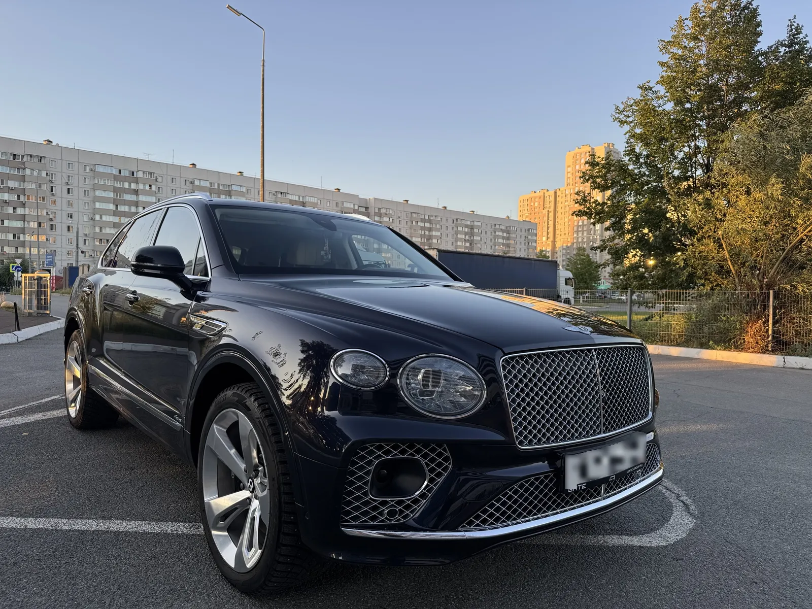 BENTLEY Bentayga, фото 2