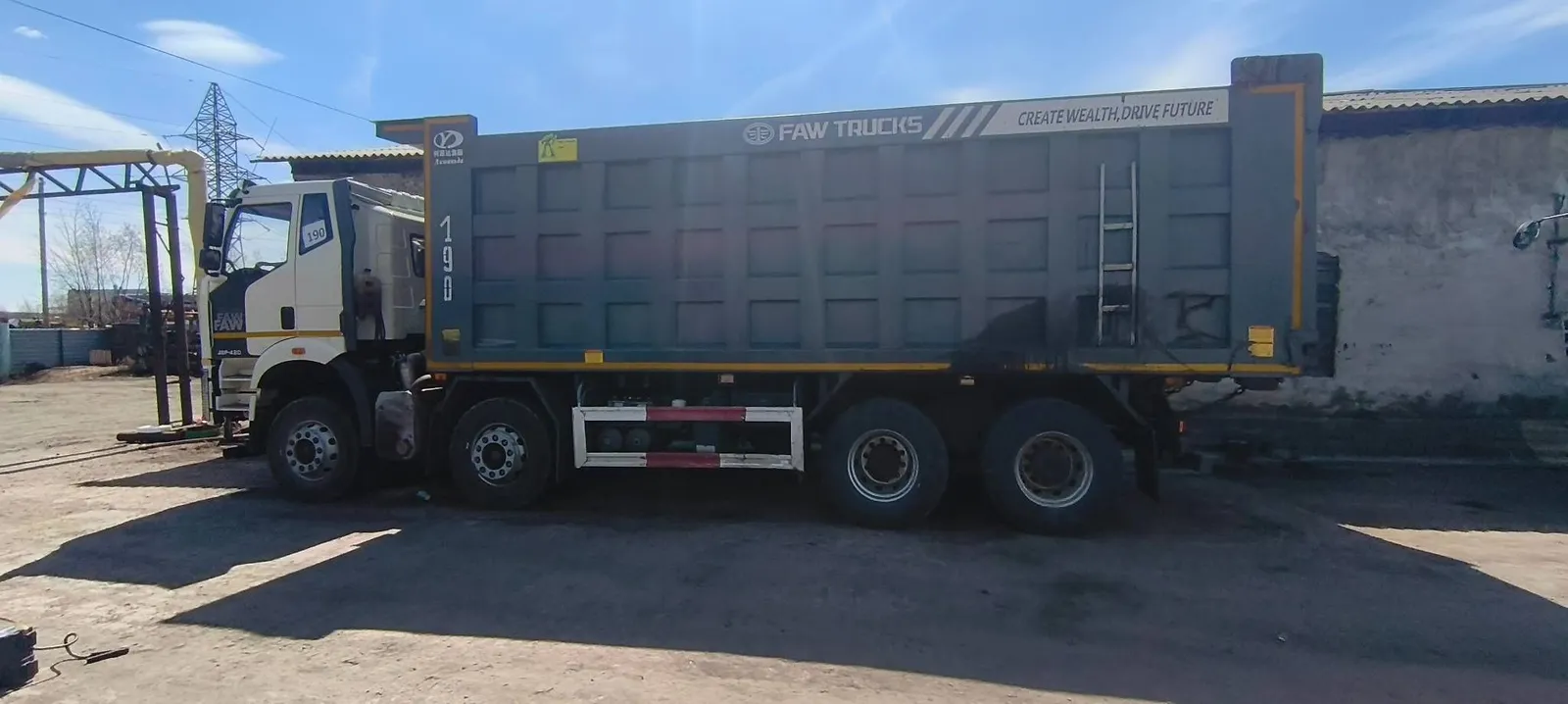 FAW J6 8x4 Самосвал, фото 4