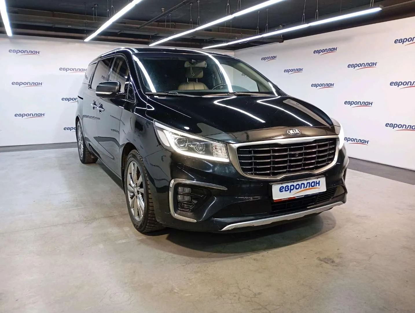 Kia Carnival Prestige 2.2 CRDI 8AT, фото 2