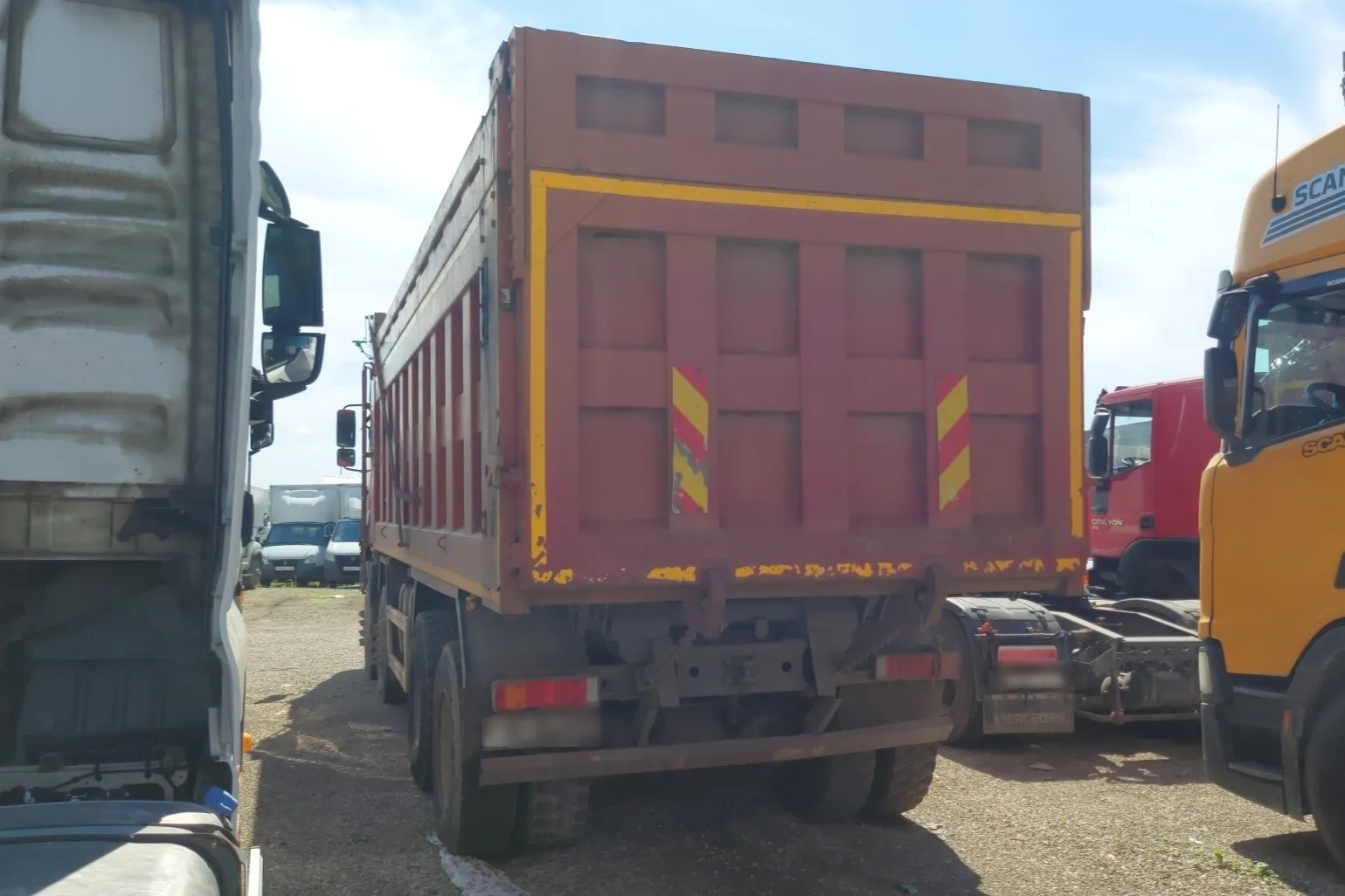 DONGFENG KC 8x4 Самосвал, фото 4