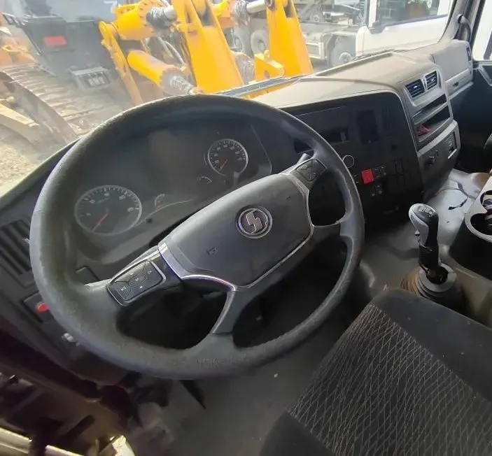 Shacman SX* 6x4 Самосвал, фото 5