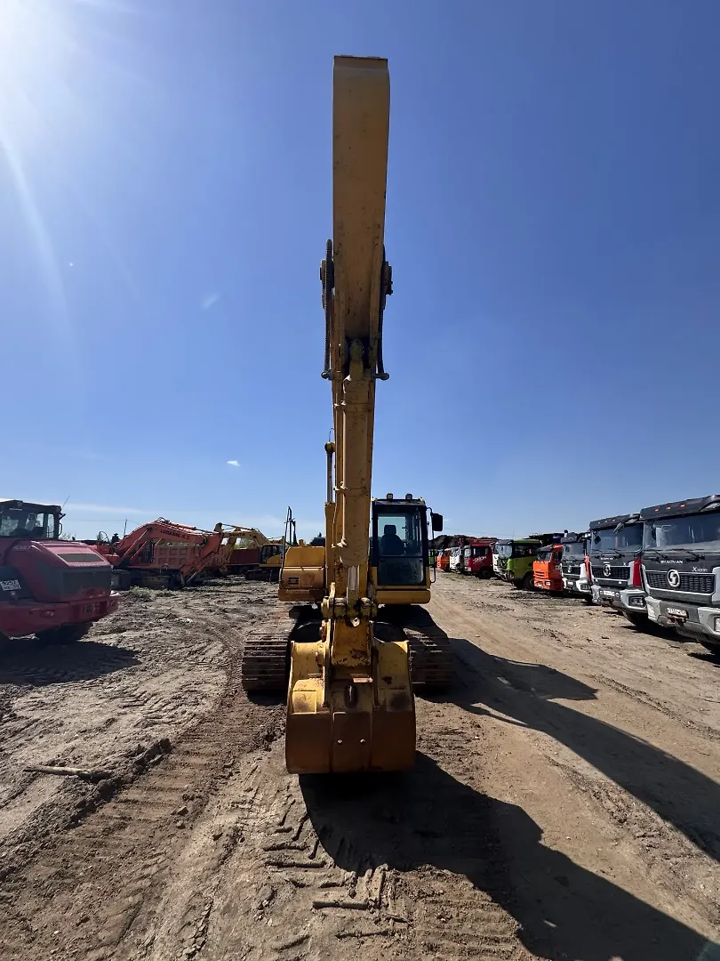 Komatsu PC 220 Экскаватор, фото 2