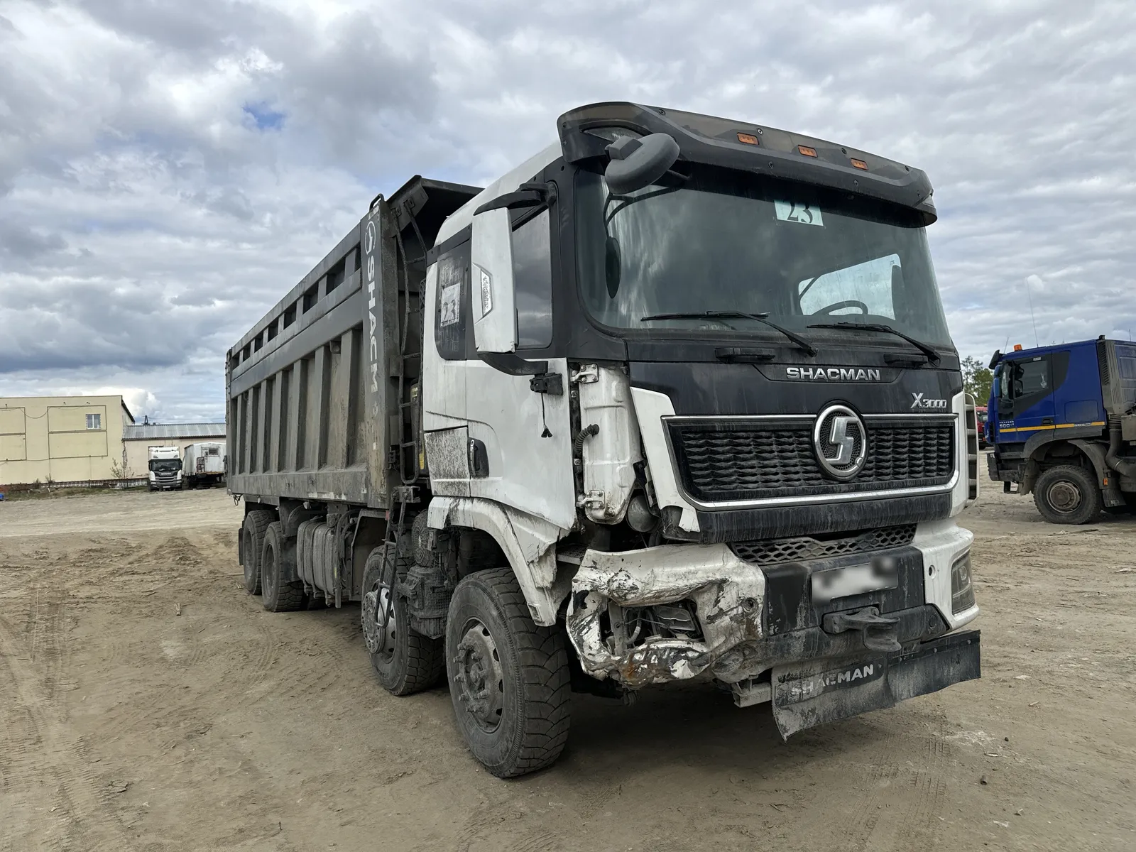 Shacman SX* 8x4 Самосвал, фото 2