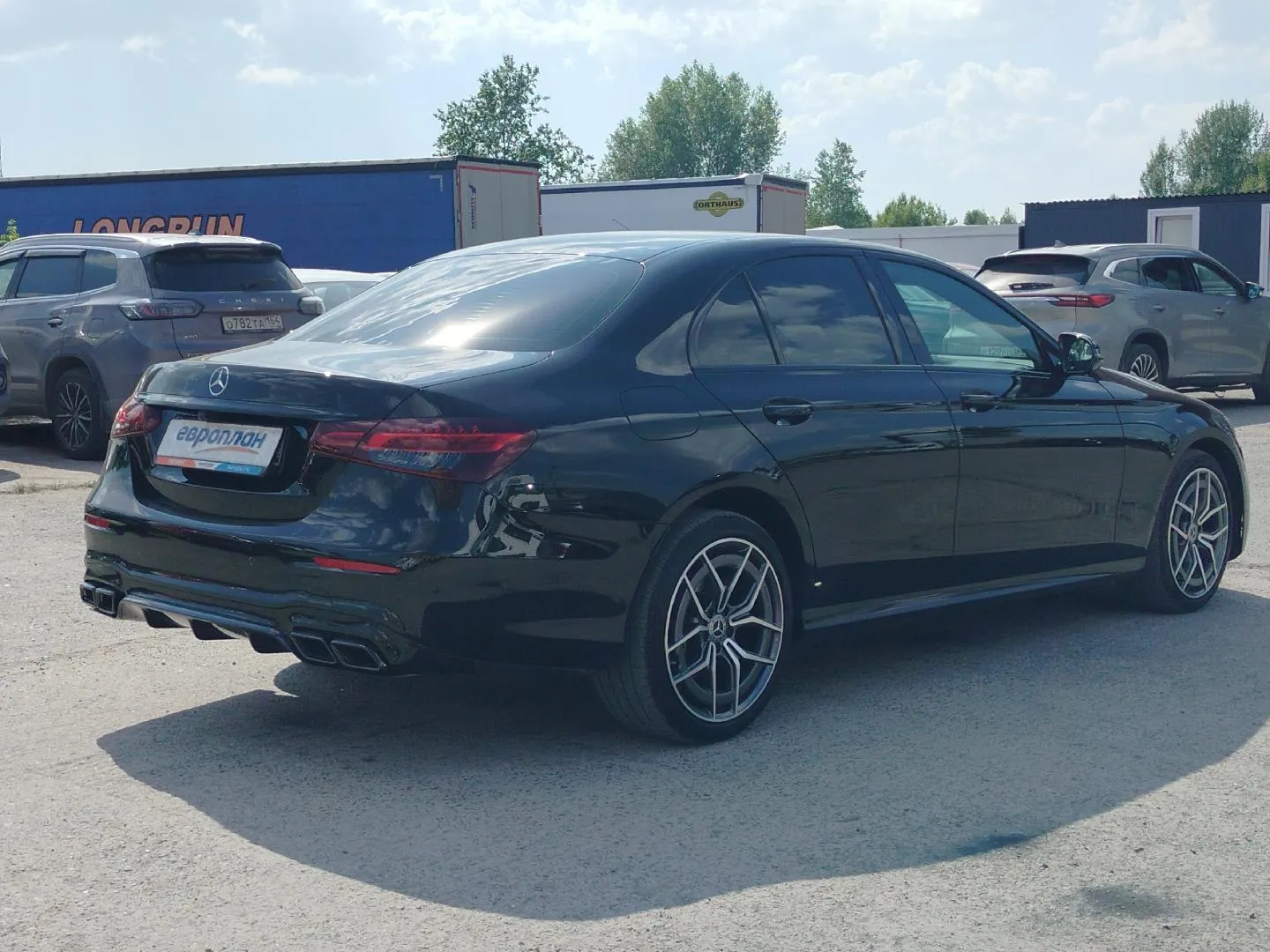 Mercedes-Benz E седан, фото 3