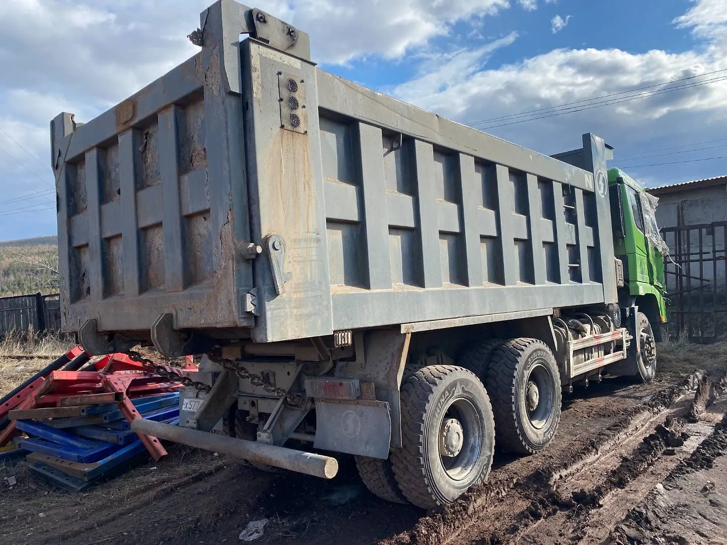 Shacman SX* 6x6 Самосвал, фото 3
