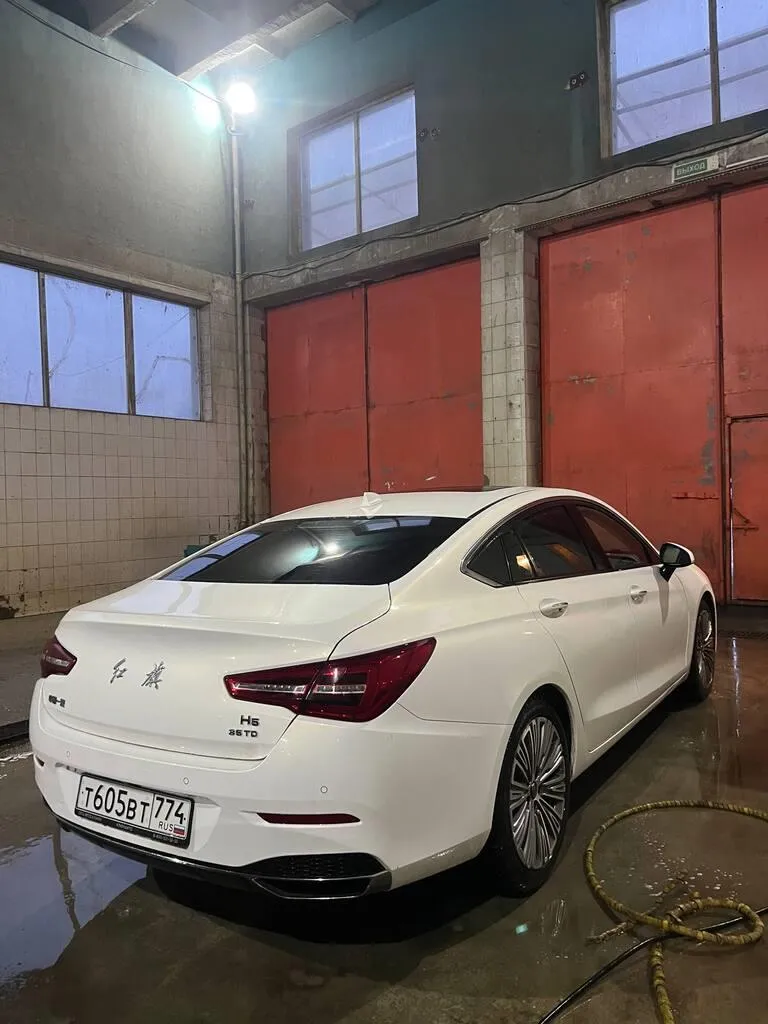 Hongqi H5, фото 5