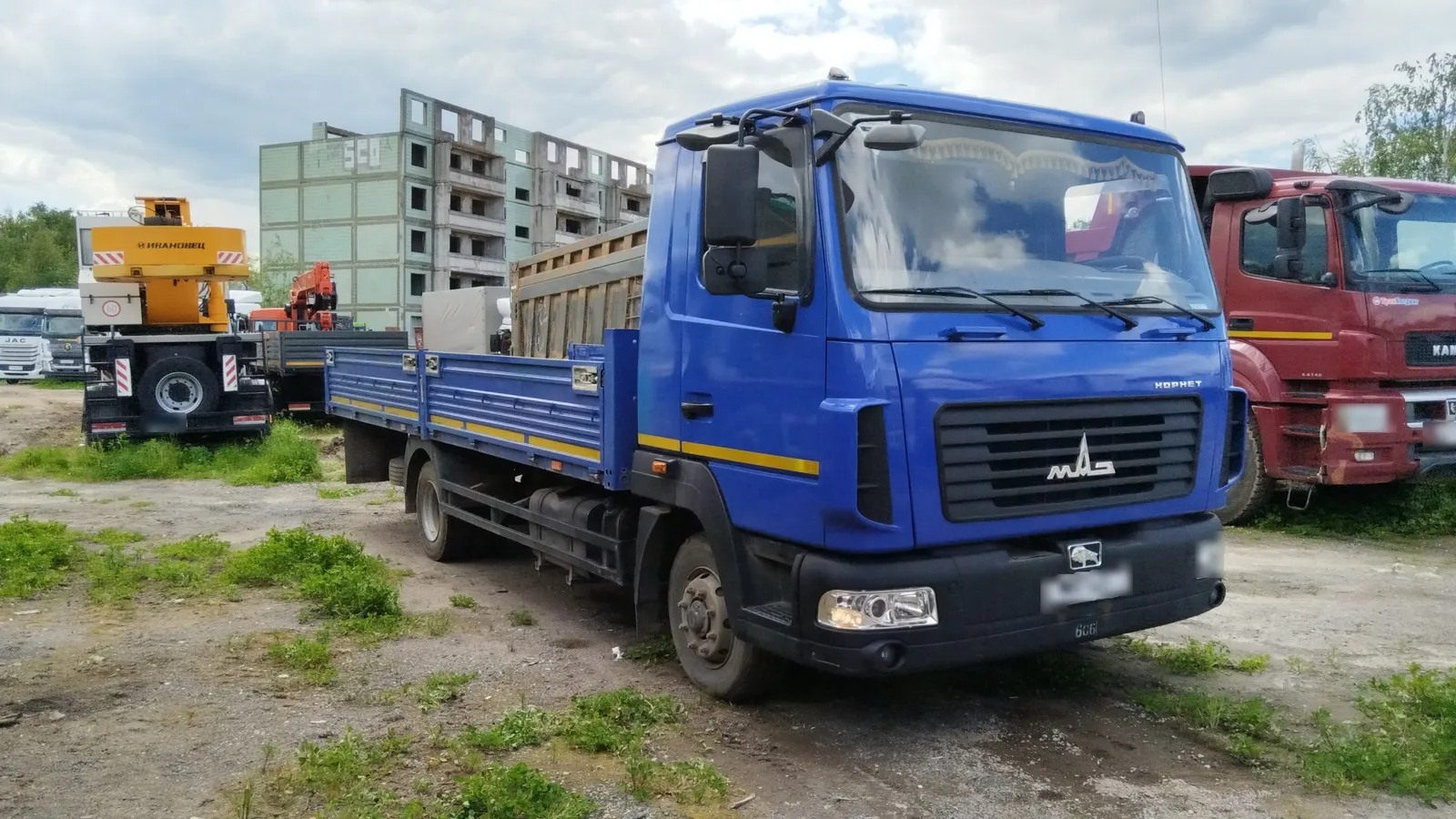 МАЗ 4371* 4x2 Бортовой, фото 2