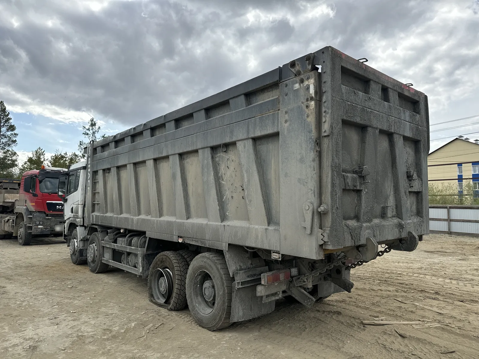 Shacman SX* 8x4 Самосвал, фото 4