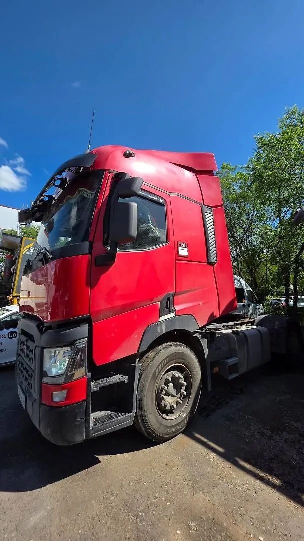 Renault T 4x2 Седельный тягач, фото 4