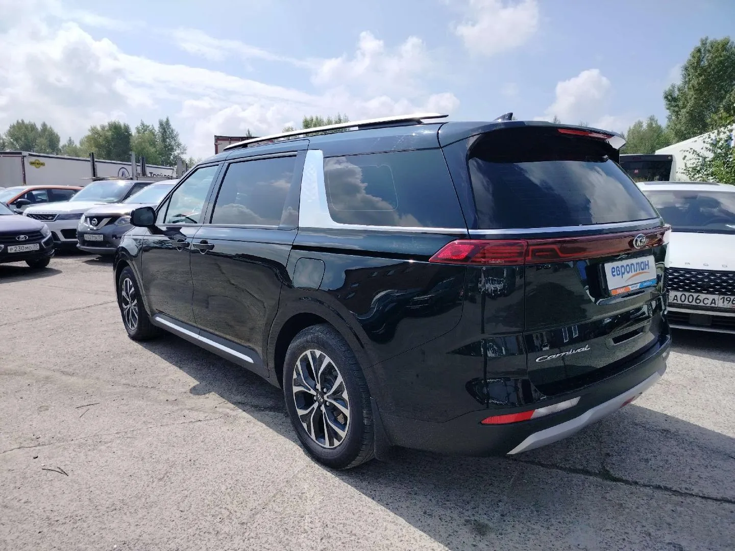 Kia Carnival Престиж 2.2 дизель АТ, фото 4