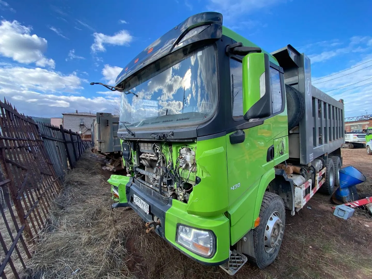 Shacman SX* 6x6 Самосвал, фото 2