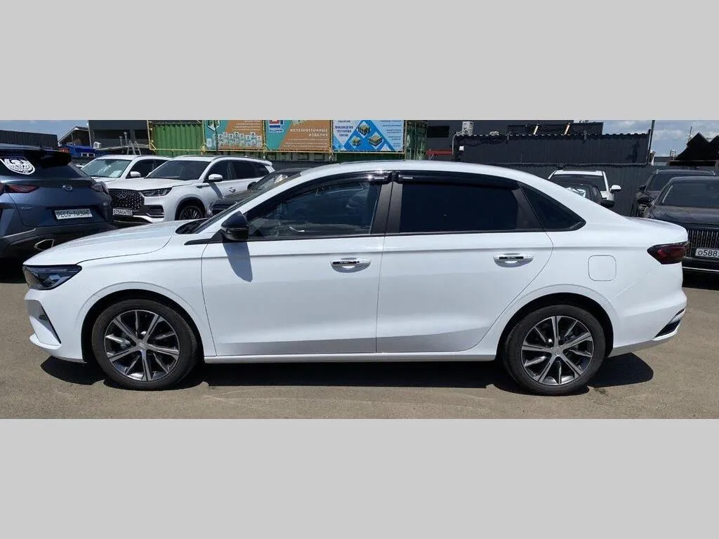 Geely EMGRAND, фото 2