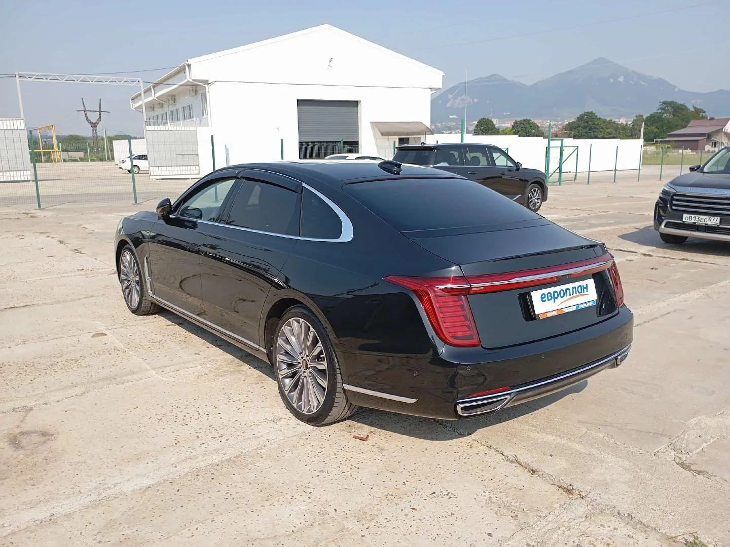 Hongqi H9 2.0Т Делюкс, фото 4