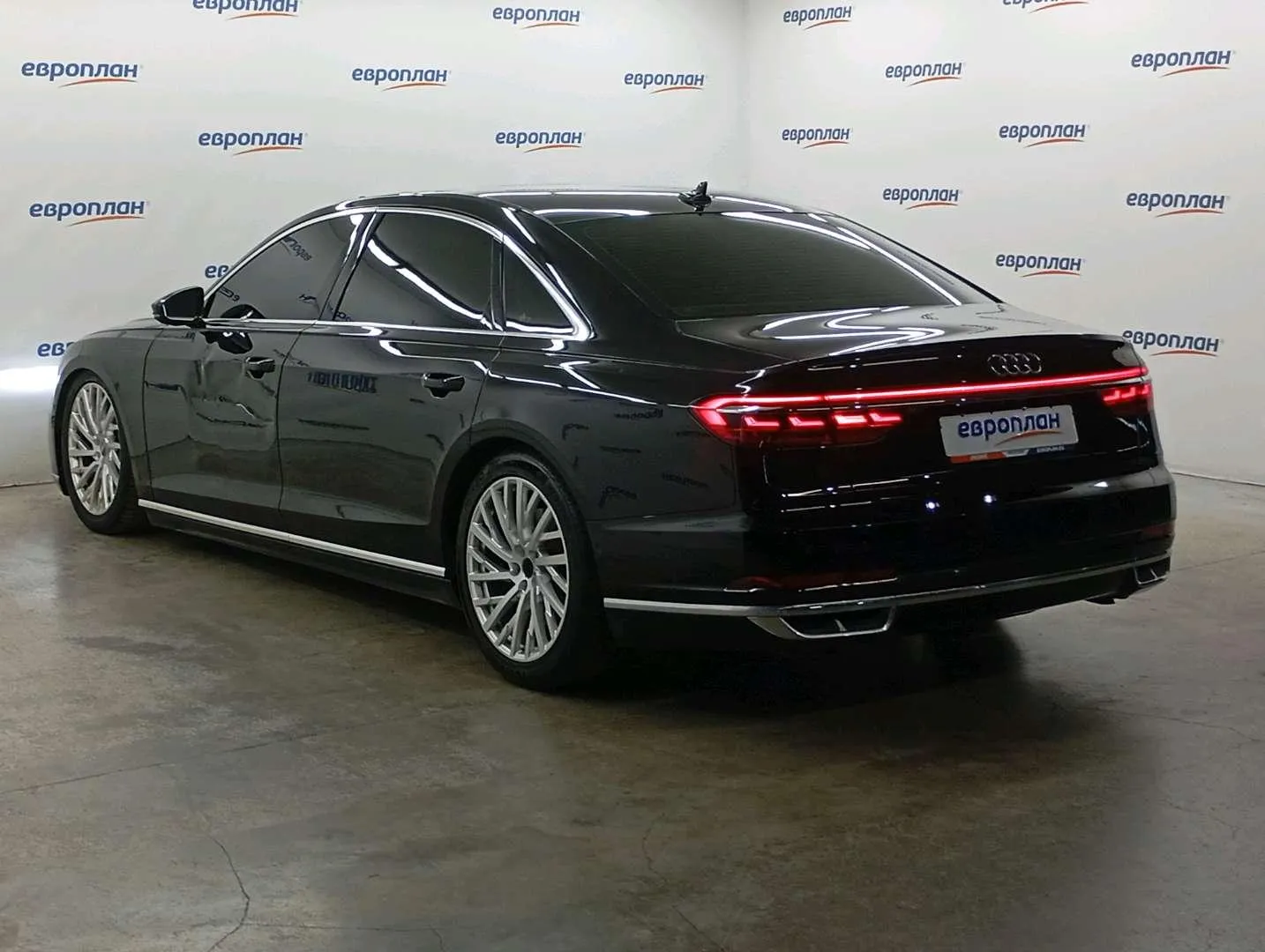 Audi A8 L 3.0 55 TFSI quattro Business LWB tiptron, фото 4