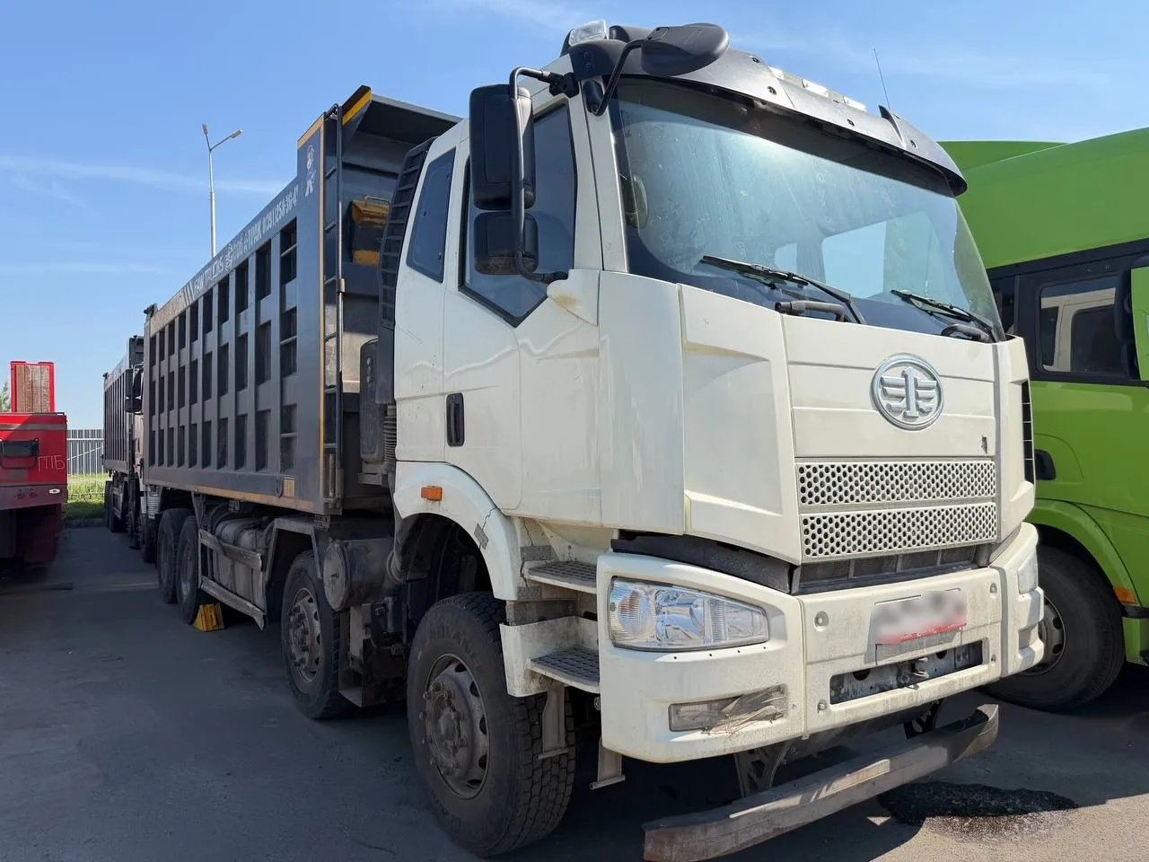 FAW J6 8x4 Самосвал, фото 2