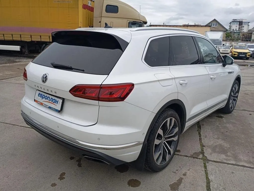Volkswagen Touareg 2.0 TSI 4WD Business auto, фото 4