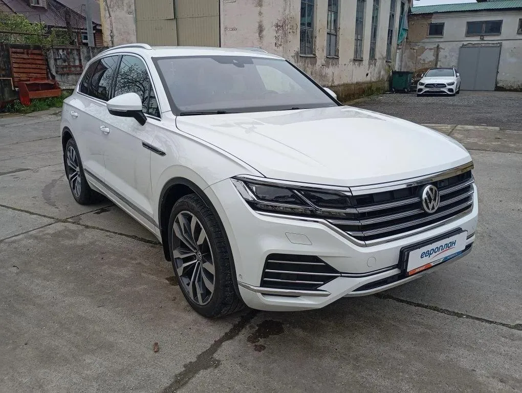 Volkswagen Touareg 2.0 TSI 4WD Business auto, фото 2