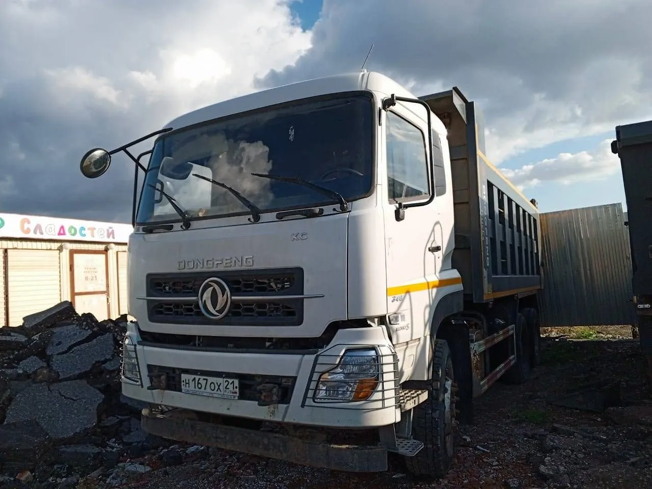 DONGFENG DFH 6x4 Самосвал, фото 3