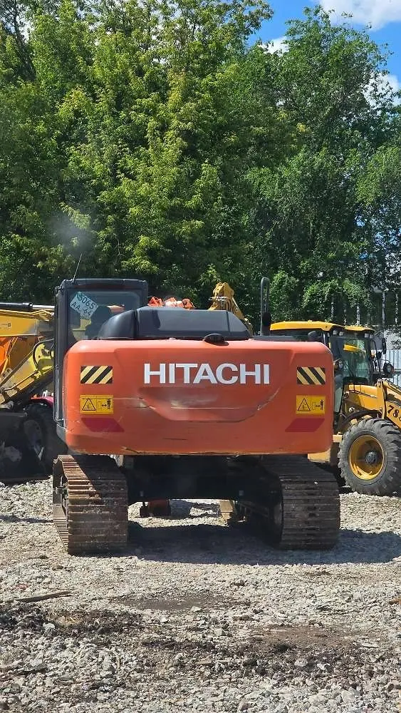 HITACHI ZX200 Экскаватор, фото 5