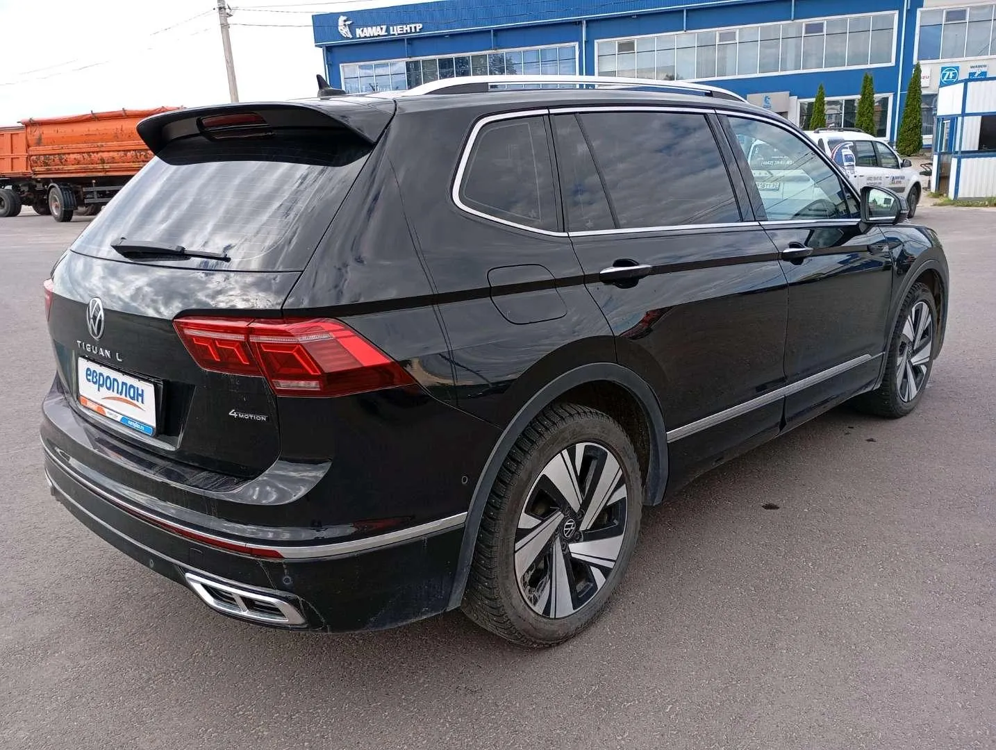 Volkswagen Tiguan L R-Line, фото 3
