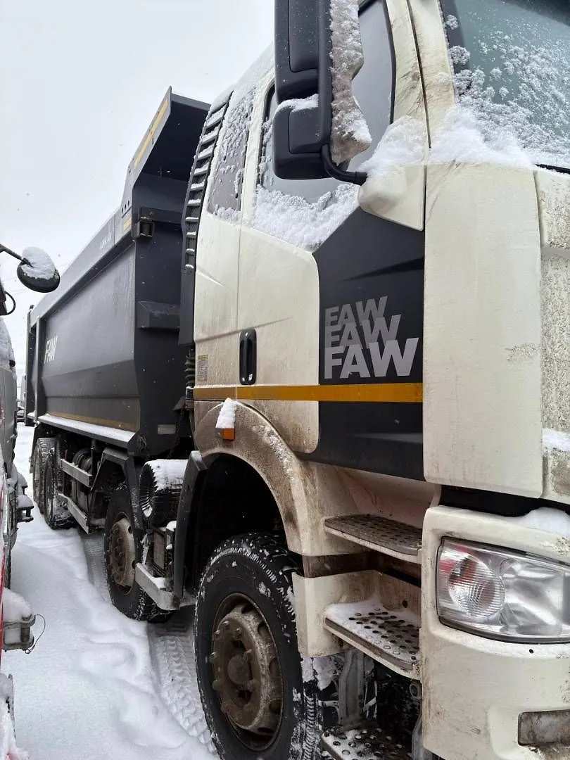 FAW J6 8x4 Самосвал, фото 3