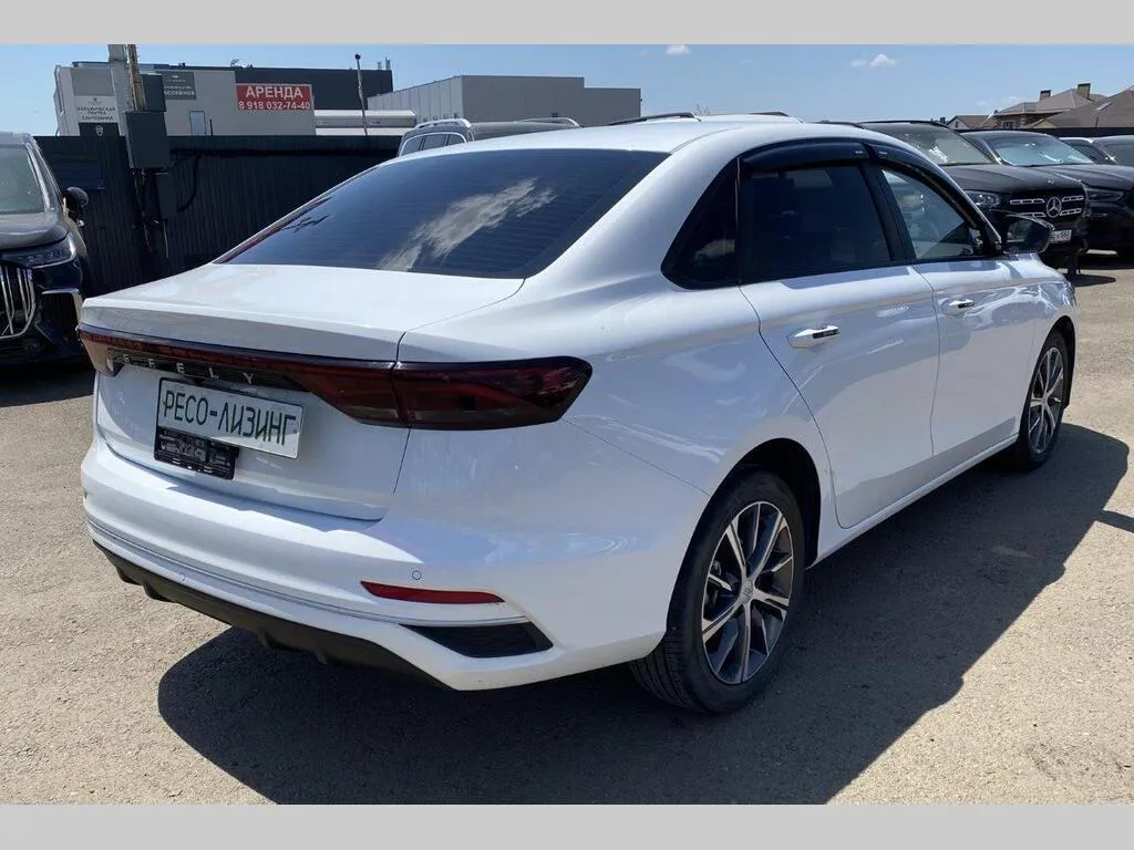Geely EMGRAND, фото 5