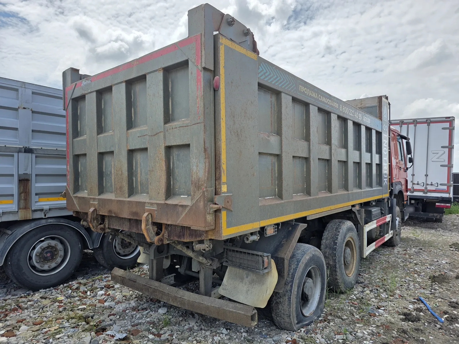 HOWO ZZ* 6x4 Самосвал, фото 3