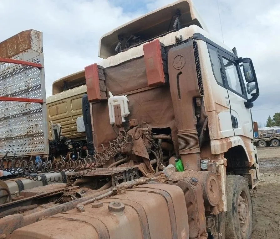 Shacman SX* 6x6 Седельный тягач, фото 3