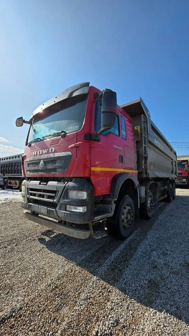 HOWO T5G 8x4 Самосвал, фото 3