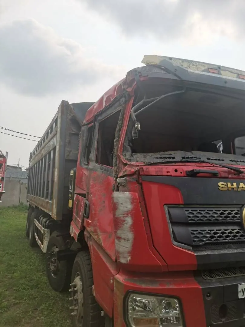 Shacman SX* 8x4 Самосвал, фото 2