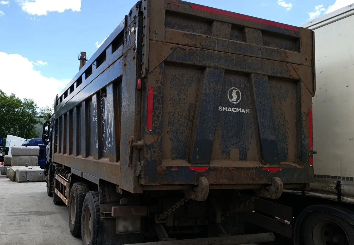 Shacman SX* 8x4 Самосвал, фото 4