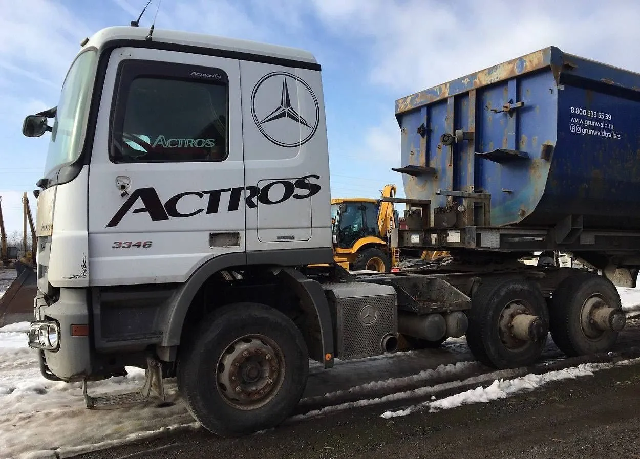 Mercedes-Benz Actros 6x4 Седельный тягач, фото 3