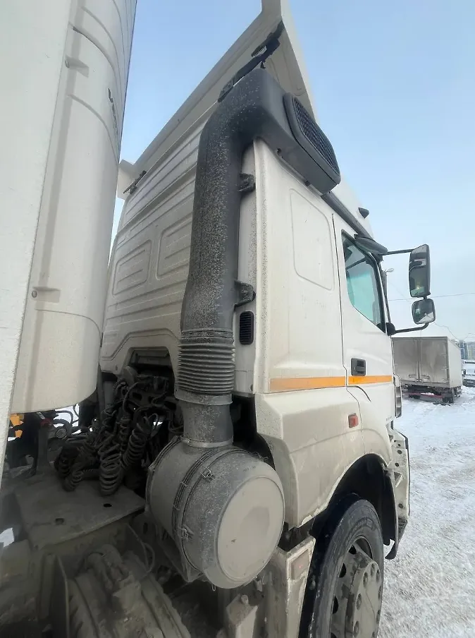КАМАЗ 5490 4x2 Седельный тягач, фото 4